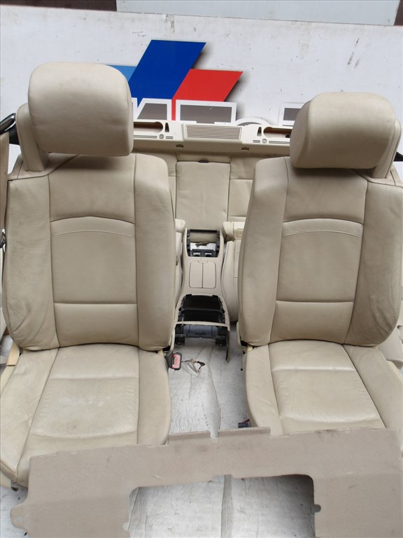 ÁR/SZETT [GYÁRI BONTOTT] BMW - BELSŐ , ÜLÉS SZETT, AJTÓKÁRPITOKKAL - BÉZS BŐR - 3-AS / E93 - ÁLLAPOT A LEÍRÁSBAN! 6. kép